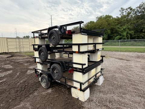 Qty of (4) 2027 Carry-On Trailers Z5X8GW2K — photo 4