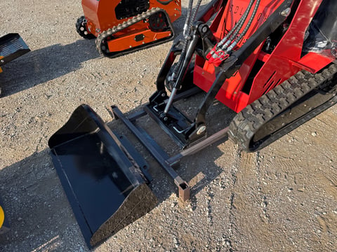 2026 SDLANCH SSL580 Ride-On Skid Steer Loader (Unused) — photo 2
