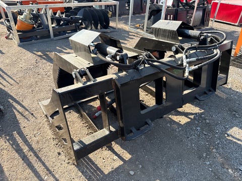 2026 Giyi Gy-HWG72 Skid Steer Hollow Wood Grabber (Unused) — photo 3