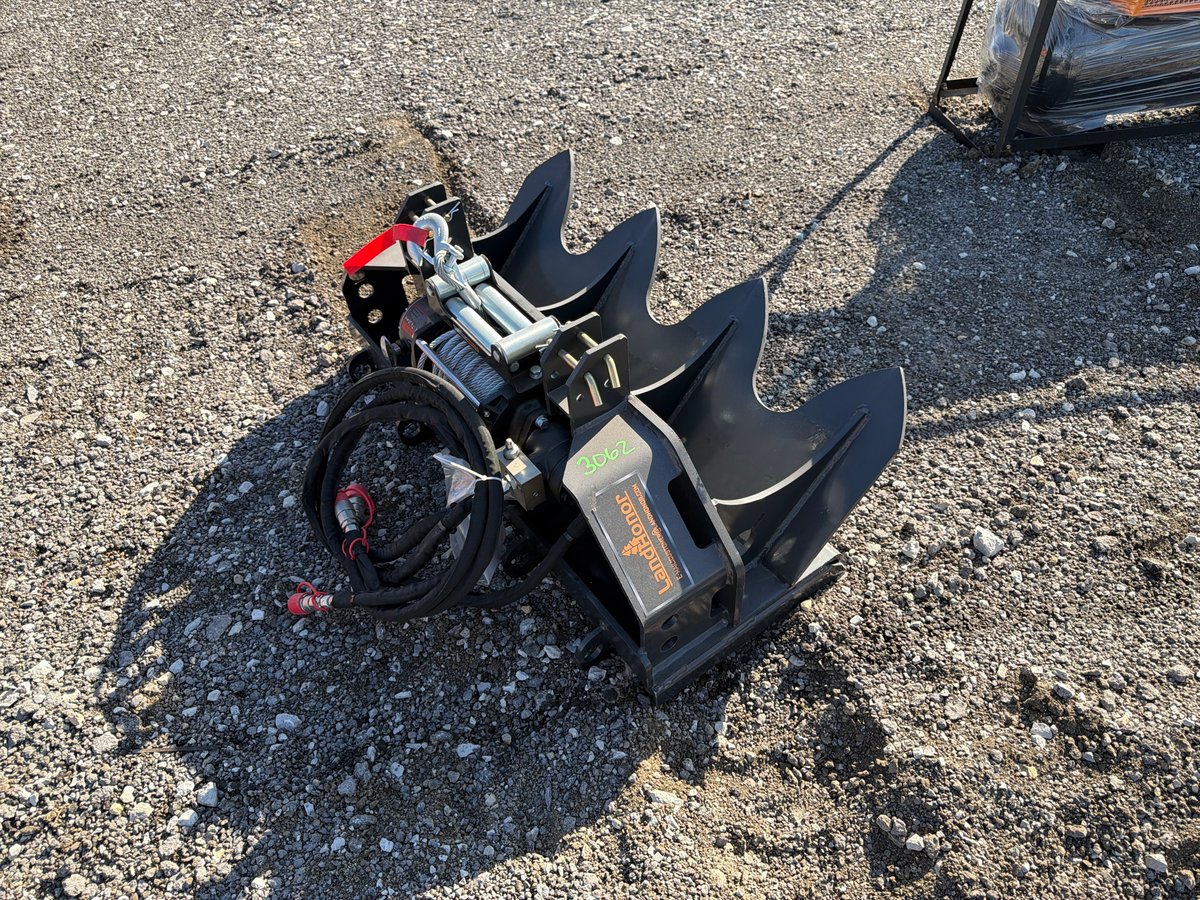 2026 LandHonor 15,000 lb Skid Steer Hydraulic Winch with Spike Anchor (Unused)
