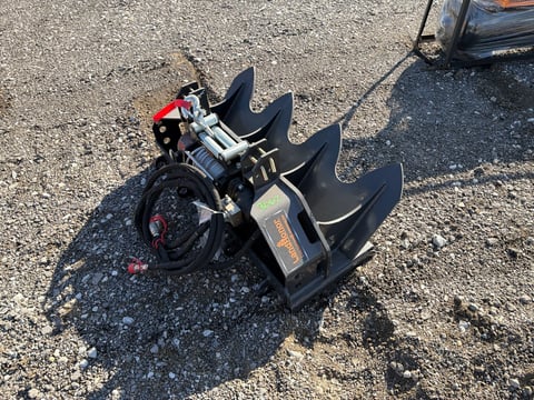 2026 LandHonor 15,000 LB Skid Steer Hydraulic Winch with Spike Anchor (Unused) — photo 1