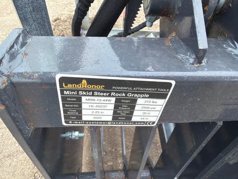 LandHonor MRB-72-44W 44in Mini Skid Steer Rock Grapple — photo 5
