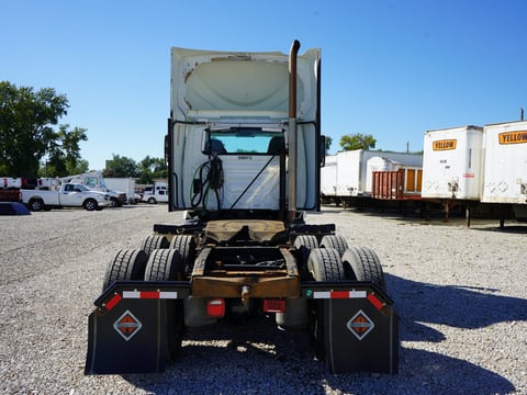 2016 International LF687 ProStar+ T/A Daycab Truck Tractor — photo 5
