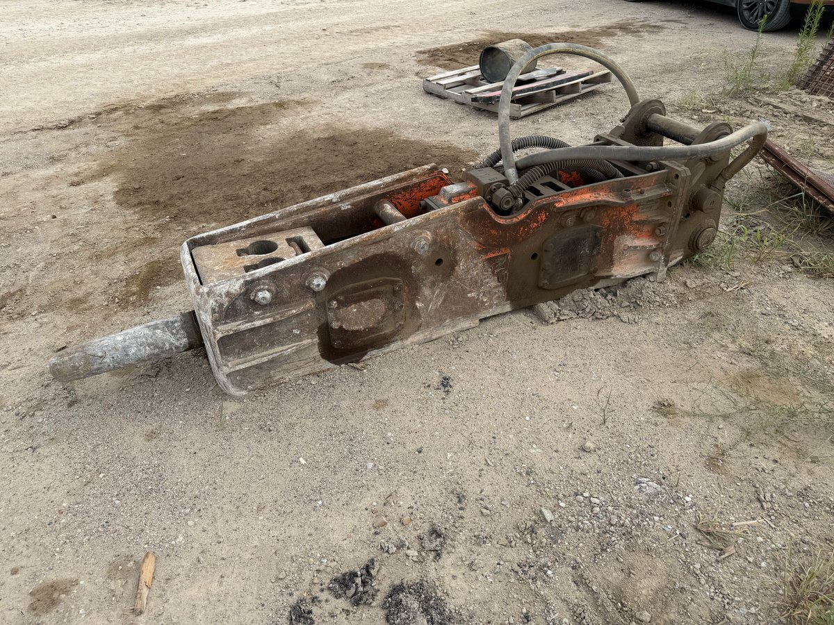 NPK GH-10 Hydraulic Breaker Hammer