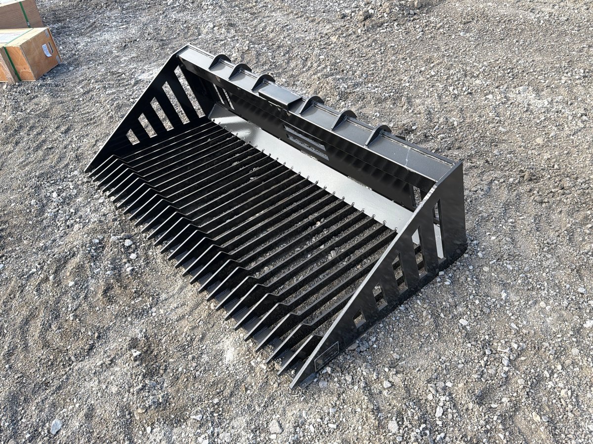 2026 GIYI GY-RB66 66in Skid Steer Rock Bucket (Unused)