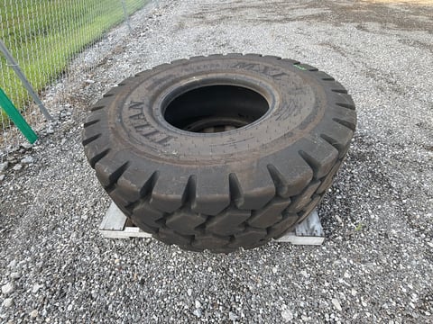 Titan MXL 20.5R25 Wheel Loader Tire — photo 2