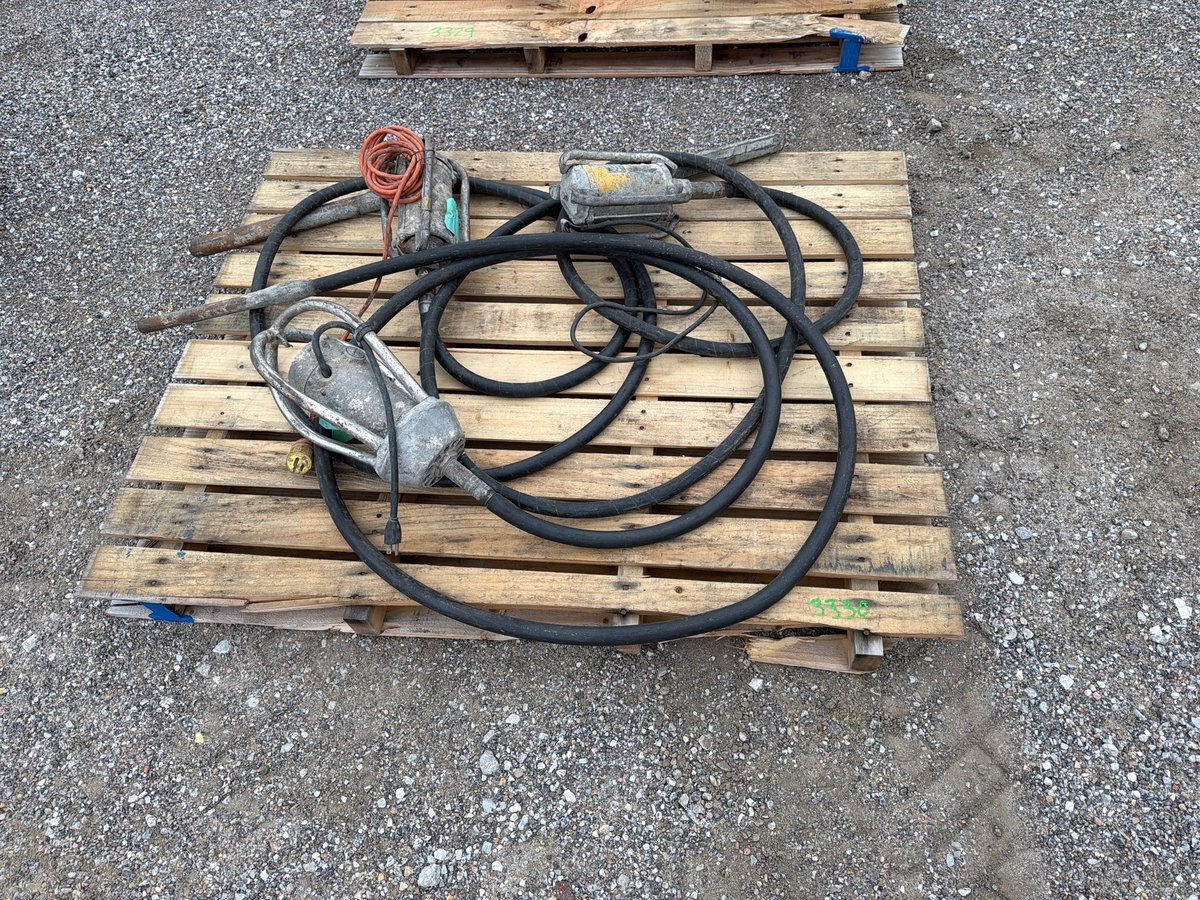 Qty of (2) Electric Concrete Vibrators with Flexible Shafts