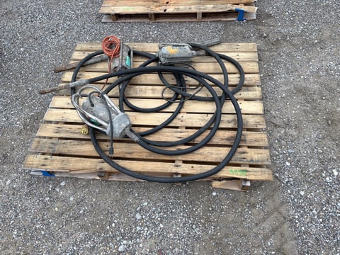 Qty of (2) Electric Concrete Vibrators with Flexible Shafts — photo 1