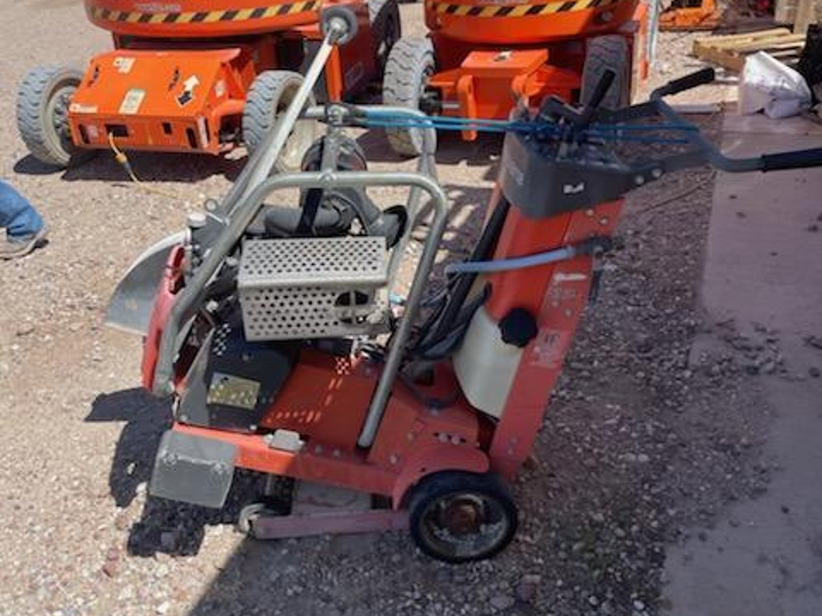 HUSQVARNA FS524 WALK BEHIND CONCRETE SAW