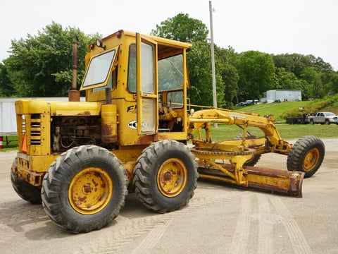 Allis Chalmers M100 Motor Grader — photo 5
