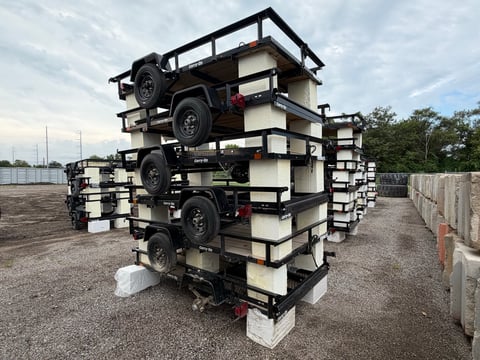 Qty of (6) 2027 Carry-On Trailers Z5X8GW2K — photo 4