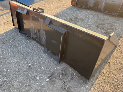 Kit Containers 78" Skid Steer Bucket W/Blade — photo 2