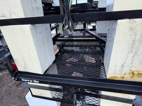 Qty of (4) 2027 Carry-On Trailers Z5X8GW2K — photo 5