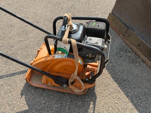 Multiquip MVC88VTH Plate Compactor — photo 7