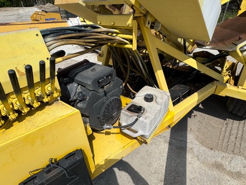 44" Vermeer Tree Spade Portable — photo 13