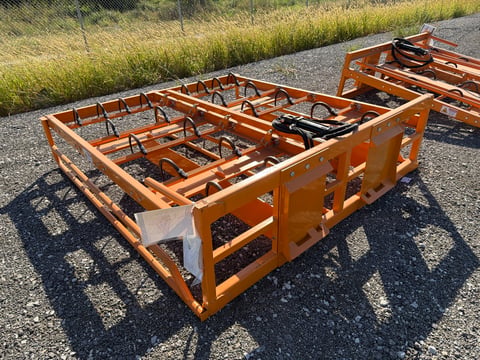 2026 LandHonor Hag-12-24Q Skid Steer Hay Accumulator Grapple, 8-10 Square Bale (Unused) — photo 4
