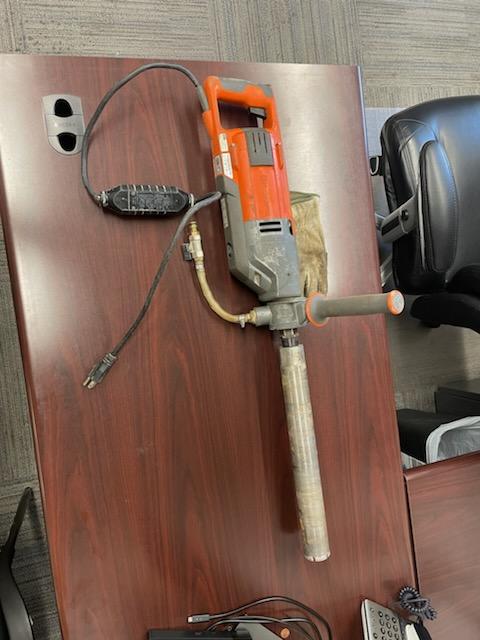 HUSQVARNA DM220 CONCRETE CORE DRILL