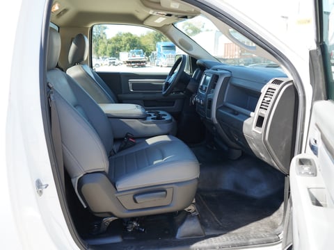 2020 RAM 1500 Classic Regular Cab & Chassis Truck — photo 19