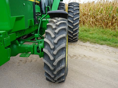 1992 John Deere 4960 Tractor  — photo 12