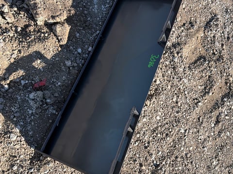 2026 LandHonor Uha-16-3000G Skid Steer 2in Receiver Hitch Adapter, 3,000 LB (Unused) — photo 2