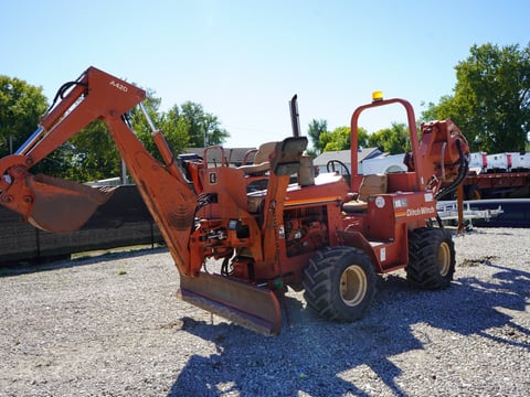 2000 Ditch Witch 5110DD 4X4 Cable Plow — photo 1