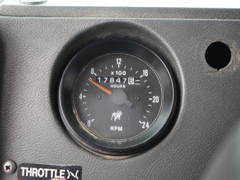 1997 Mack RD690S 4000 Gallon Water Truck — photo 9