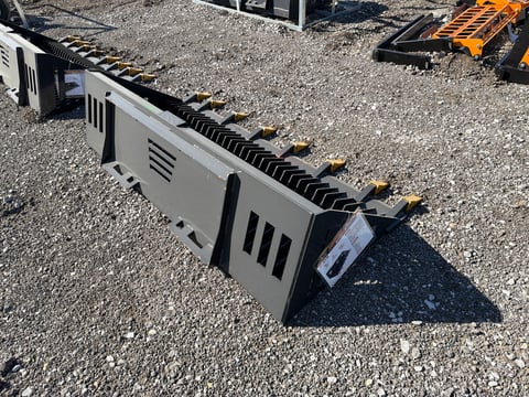 2026 LandHonor RB-14-72W 72in Skid Steer Rock Bucket (Unused) — photo 3