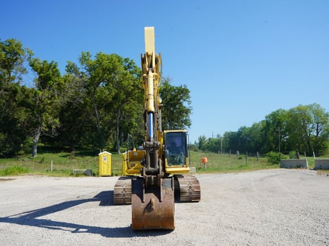 2002 Komatsu PC220LC-7L Hydraulic Excavator — photo 2