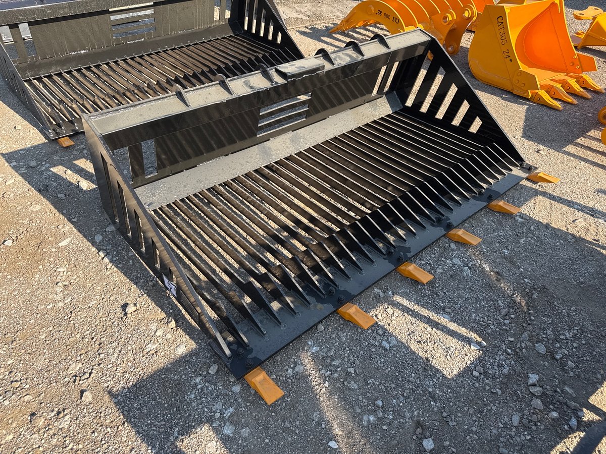 2026 GIYI GY-RB66 Skid Steer Rock Bucket (Unused)