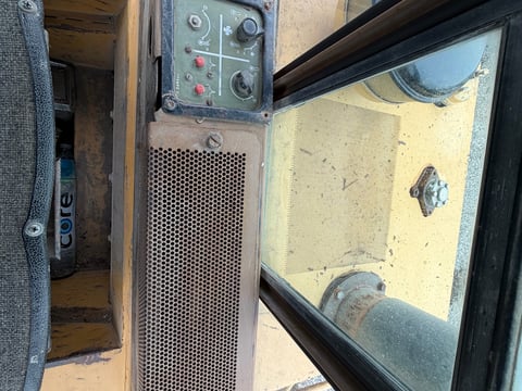 1984 Caterpillar 963 Crawler Loader — photo 40