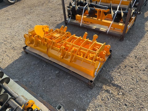 2026 Giyi 10-Piece Excavator Attachment Set to Fit CAT 301 (Unused) — photo 3