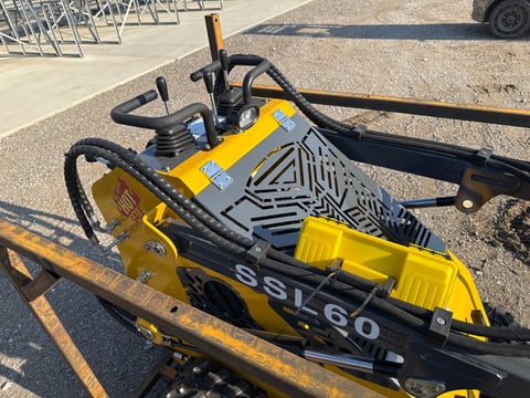 2026 SDLANCH SSL60 Mini Skid Steer Loader (Unused) — photo 5