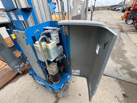 2019 Genie GR-20 Vertical Mast Lift  — photo 7
