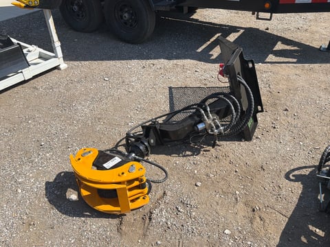 2026 Giyi Gy-MRG69 Mini Skid Steer Rotating Gripper (Unused) — photo 2