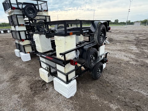 Qty of (3) 2027 Carry-On Trailers Z5X8GW2K — photo 3