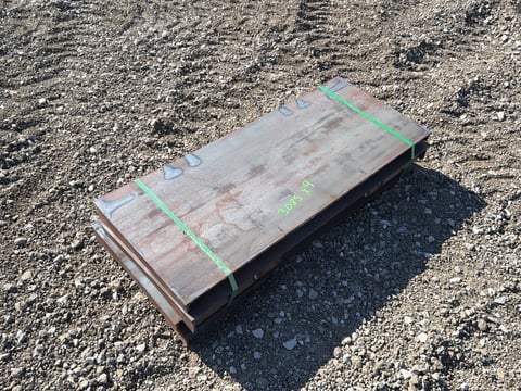 Qty of (4) Skid Steer Universal Quick-Attach Weld-On Mount Plates (Unused) — photo 2
