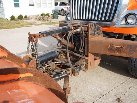 2017 International 7600 Sfa 6X4 Hooklift Plow & Spreader Truck — photo 43