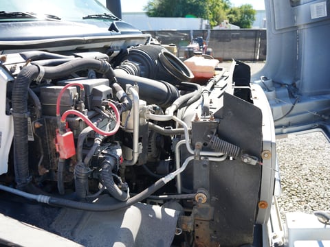 2007 Chevrolet C4500 Crew Cab Service Body Truck — photo 20