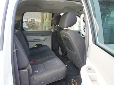 2011 Chevrolet 3500HD — photo 17
