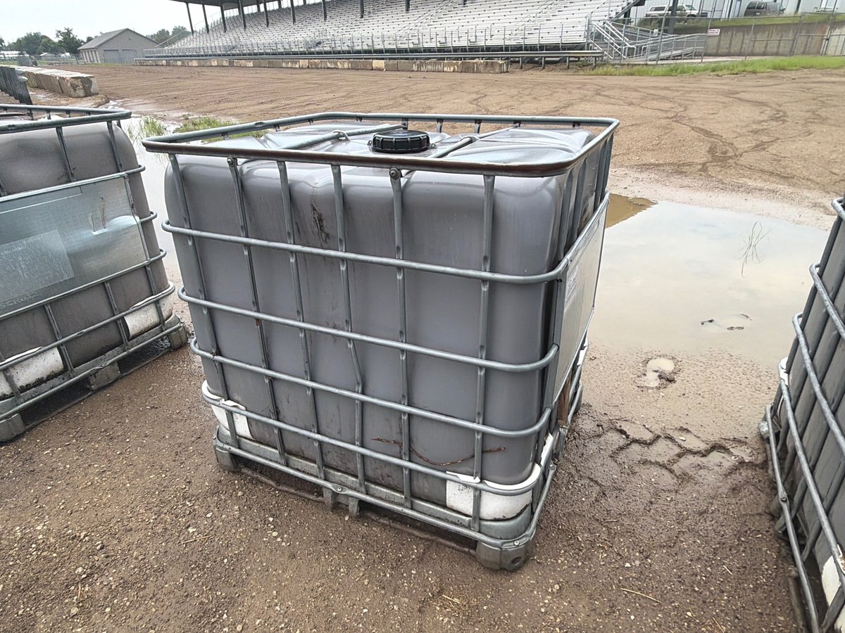 250 Gallon De-Icer