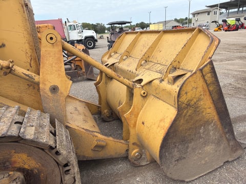 Caterpillar 977 Crawler Loader — photo 9