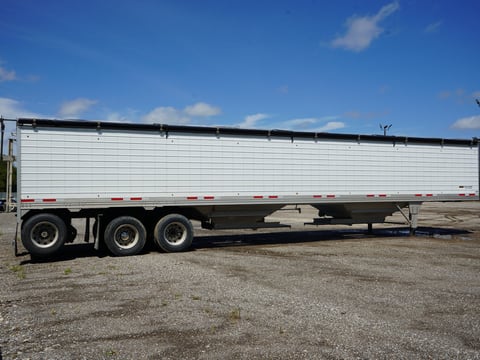 2022 Timpte 48ft x 96in Grain Hopper Trailer — photo 4