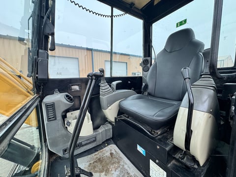 2014 Caterpillar 305.5E Mini Excavator — photo 8