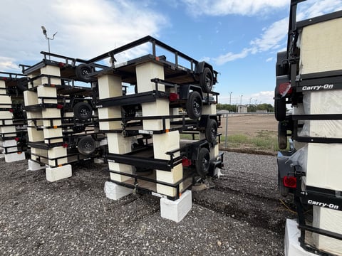 Qty of (5) 2027 Carry-On Trailers Z5X8GW2K — photo 5