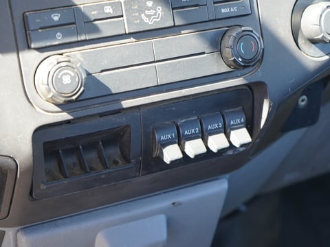 2012 Ford F-450 Service Body Truck — photo 16