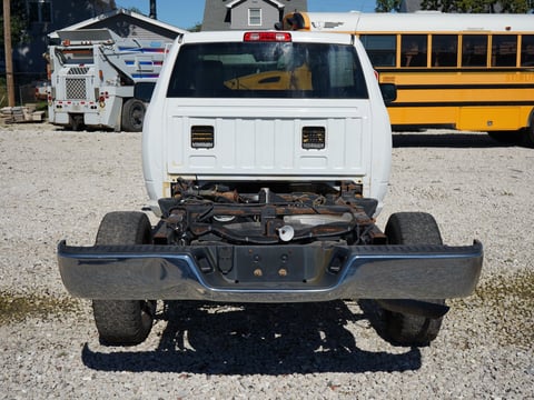 2020 RAM 1500 Classic Regular Cab & Chassis Truck — photo 5