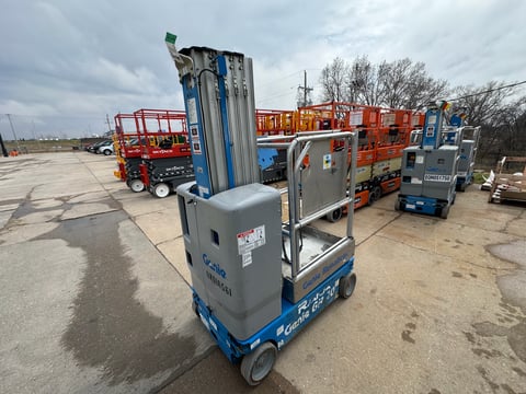 2015 Genie GR-20 Vertical Mast Lift — photo 4
