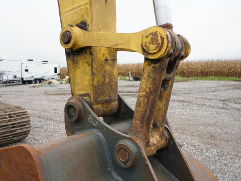 1996 Komatsu PC220LC-6LC Hydraulic Excavator — photo 30