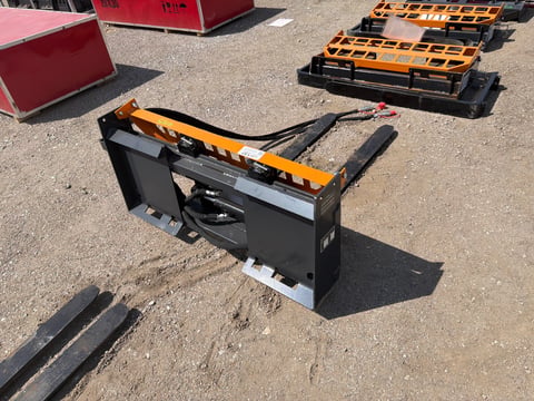 2025 LandHonor HPF-11-3000G Hydraulic Pallet Forks and Frame (Unused) — photo 3