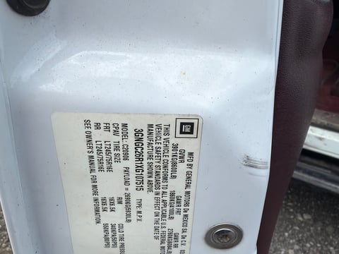 1999 Chevrolet C2500 Suburban — photo 6